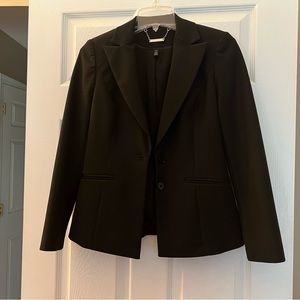 White House Black Market Signature Blazer Black 00